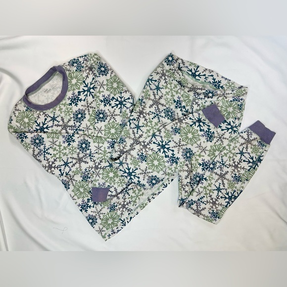 Pact Other - Pact Pajamas- Green and Purple Snowflakes, Lounge Jogger and Long sleeve Size M